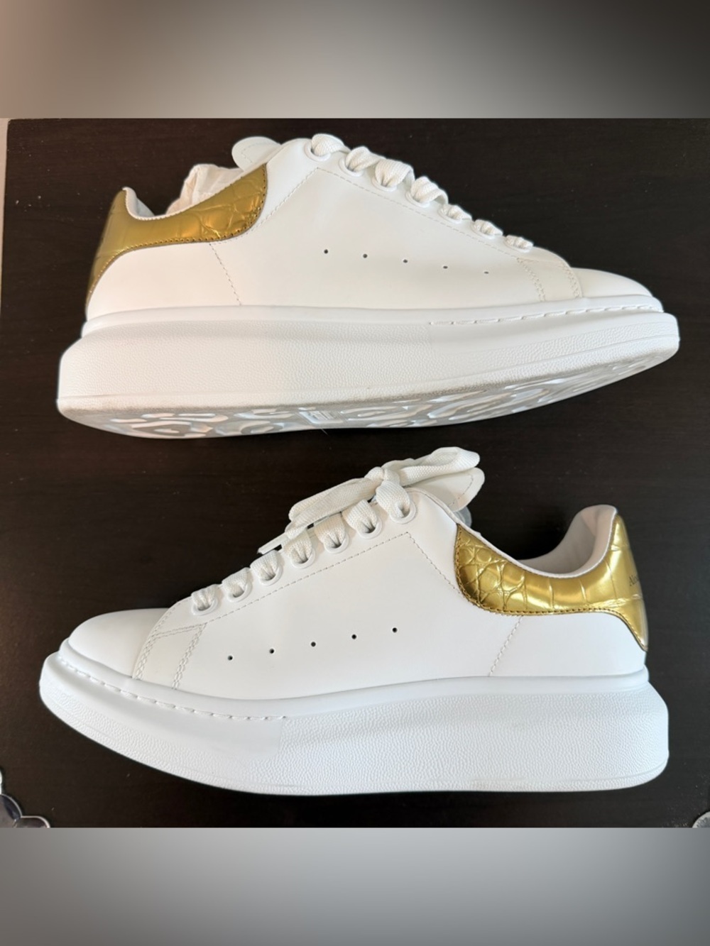 Alexander McQueen Women’s Oversized Sneakers White Gold Crocodile sz US 9.5 - Picture 8 of 16